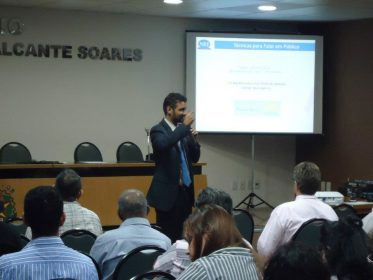 Palestra “Oratória: Técnicas para Falar em Público”