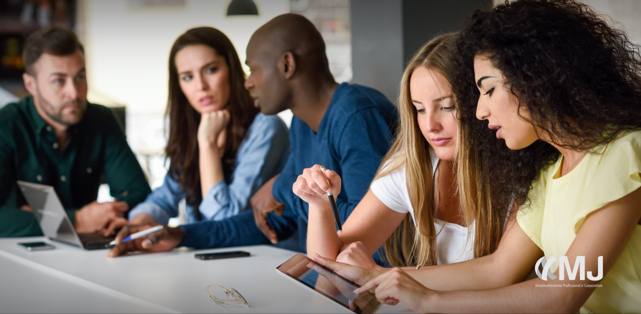 Como o Curso eSocial pode ser aplicado aos desafios reais do dia a dia profissional?
